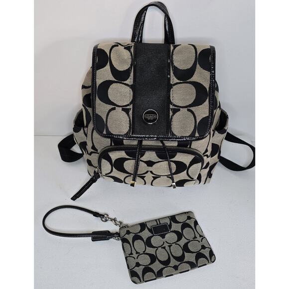 Coach Signature Brown & Tan Canvas Backpack F21928 with Coach Wristlet Beautiful - Picture 1 of 16